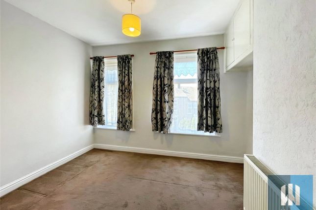 23, Moss Street, Huddersfield photo 4