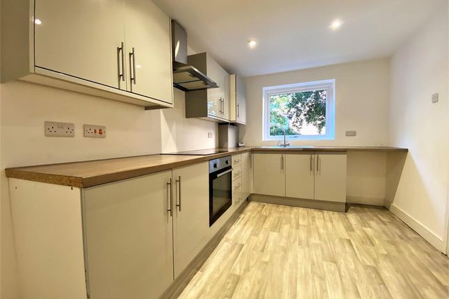 85, Robinets Road, Rotherham photo 4