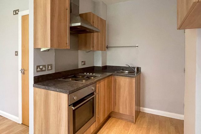 2 Magnolia Court, West Street, Blandford Forum photo 3