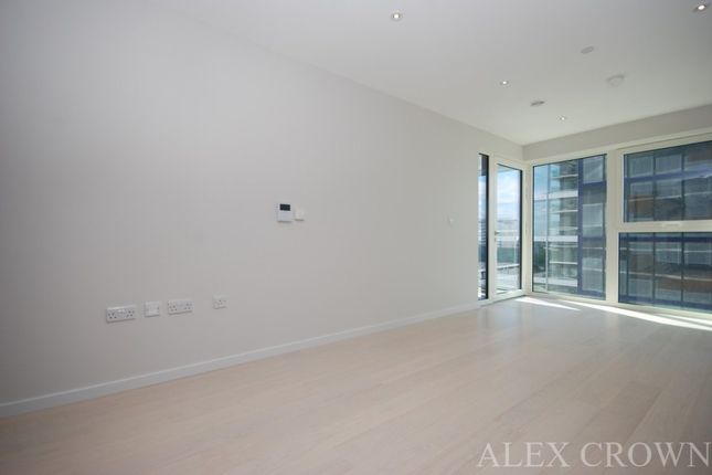 Cassia Point, 2 Glasshouse Gardens, London photo 5