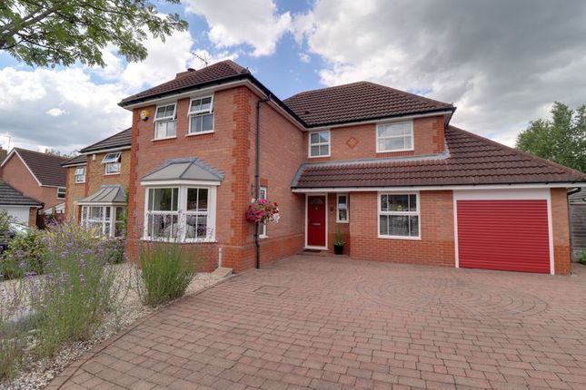 4 Bed Detached House For Sale In Walhouse Drive Penkridge Stafford St19 Zoopla