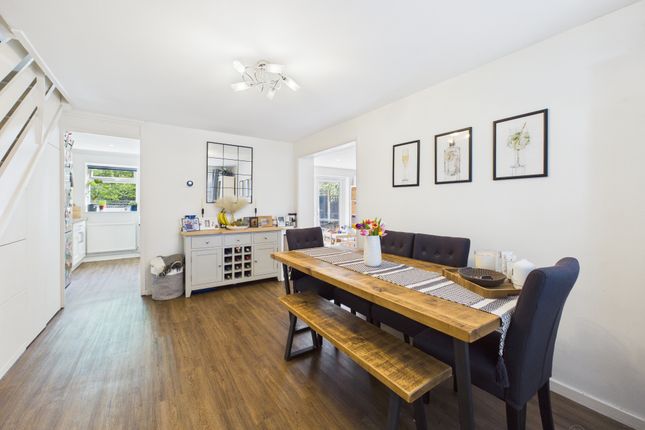 50 Rushbrooke Close, High Wycombe photo 3
