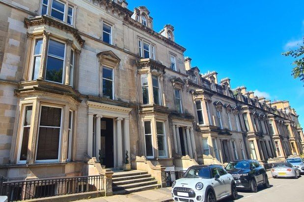 Thumbnail Flat to rent in Devonshire Terrace, Glasgow