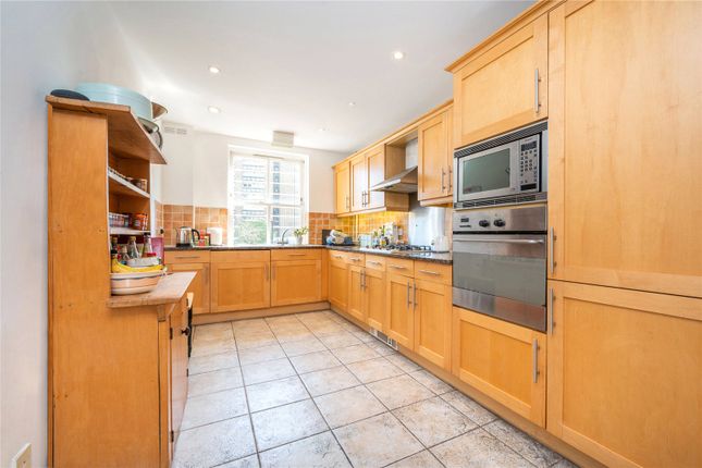 Flat for sale in Russell Lodge, 24 Spurgeon Street