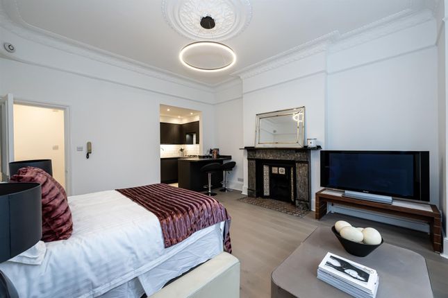 Flat 1, 116, Highlever Road, London photo 4