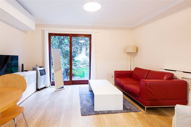 7B, Heathcote Street, London photo 3