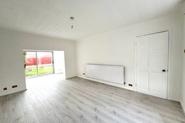 51, Wright Avenue, NORTHWICH photo 4