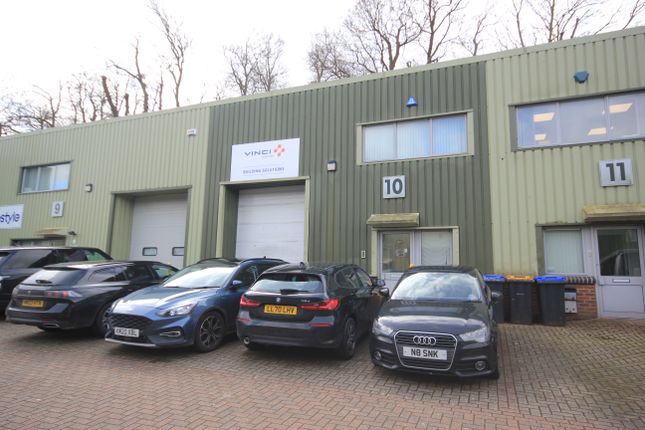 Warehouse to let in Boxley Road, Maidstone