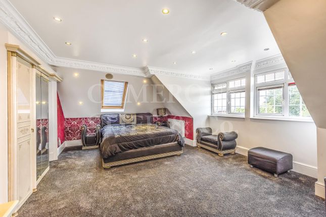 Detached house to rent in Dobree Avenue, Willesden