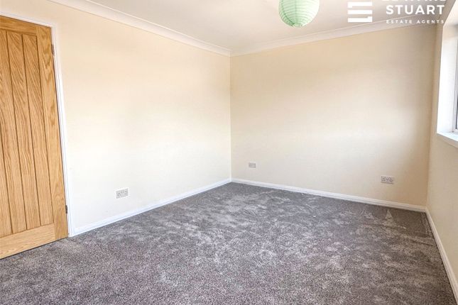 12, Ling Garth, Cambridgeshire photo 4