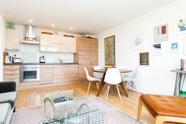 Flat 71, Sky Apartments, Homerton Road, London photo 3