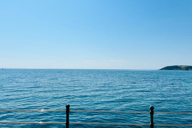 Flat 2, 18, Marine Terrace, Penzance photo 2