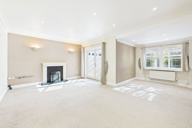 37, Hampton Road, Teddington photo 4