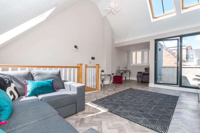 Find 3 Bedroom Houses To Rent In Newtown Drive Hockley