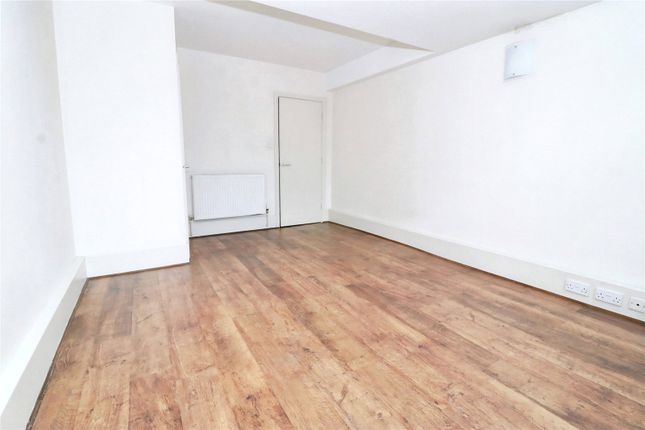 Apartment 91, Sprinkwell Mill,, Bradford Road, Dewsbury photo 3