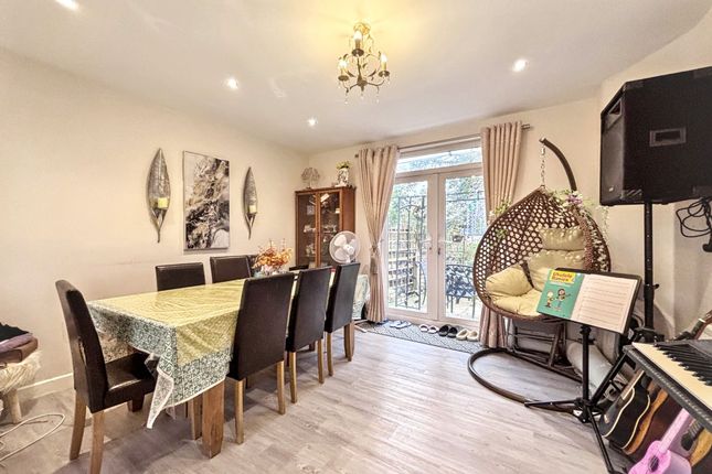 111 Littlefield Road, Edgware photo 3