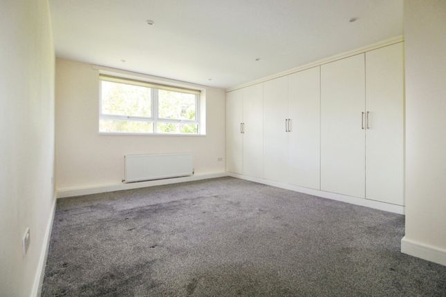 Flat to rent in Gleneagles, Gordon Avenue, Stanmore