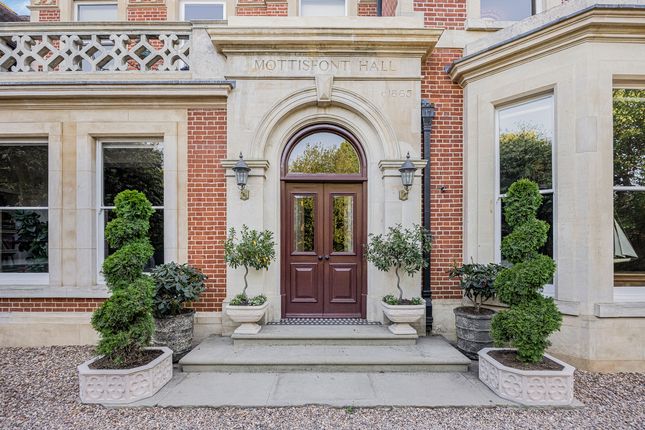 8-bed house on Court, Court Road, London, £7,700,000
