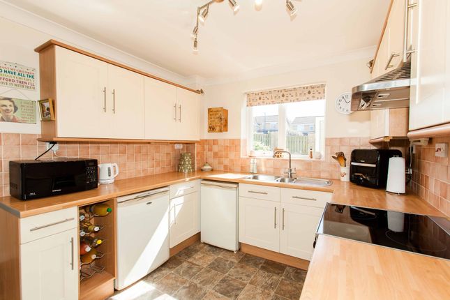 10 Stockley View, Chesterfield photo 2