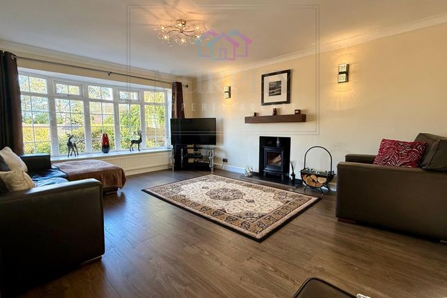 7 Thorntree Close, Pontefract photo 4