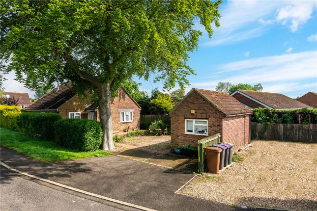 Thumbnail Bungalow for sale in Low Road, South Kyme, Lincoln, Lincolnshire