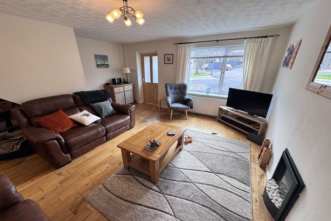 5 Sycamore Road, High Peak photo 3