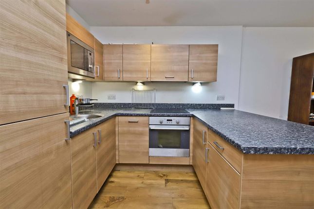 Kensington House, West Drayton photo 4