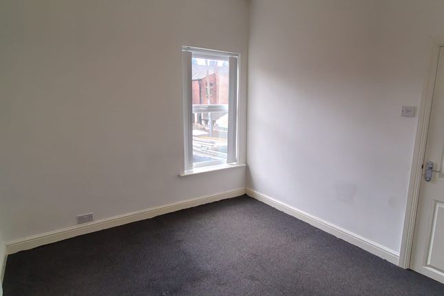 5, Tram Street, Wigan photo 2