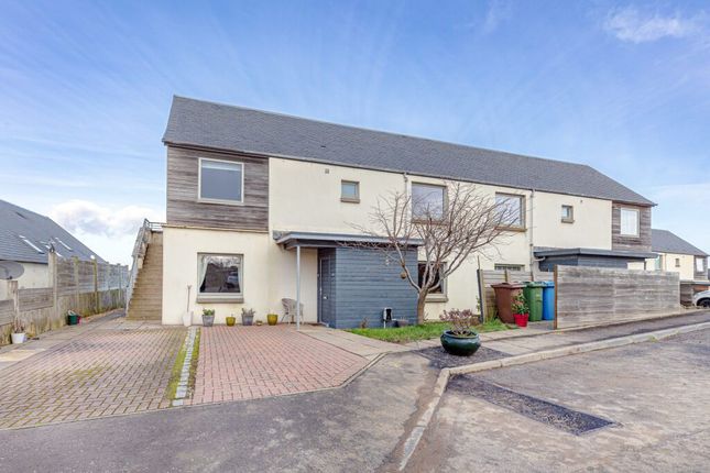 Flat for sale in Canal Court, Threemiletown
