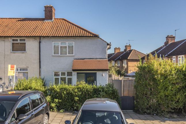 Thumbnail Terraced house for sale in Edgware, Middlesex