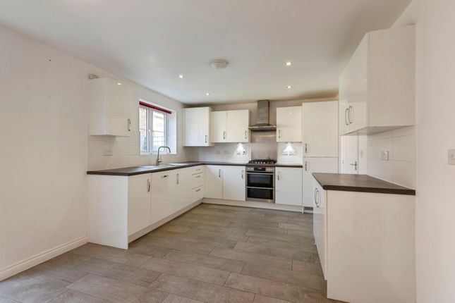 7, Arnold Rise, Bedfordshire photo 4
