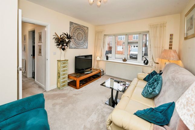 14, Kime Court, Skegness photo 2