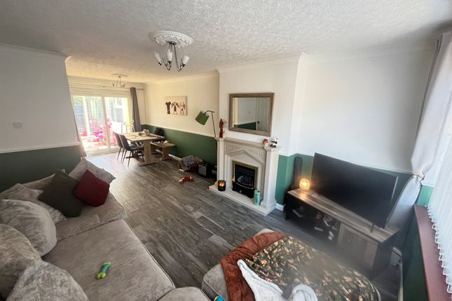 17, Roslyn Crescent, Hull photo 4