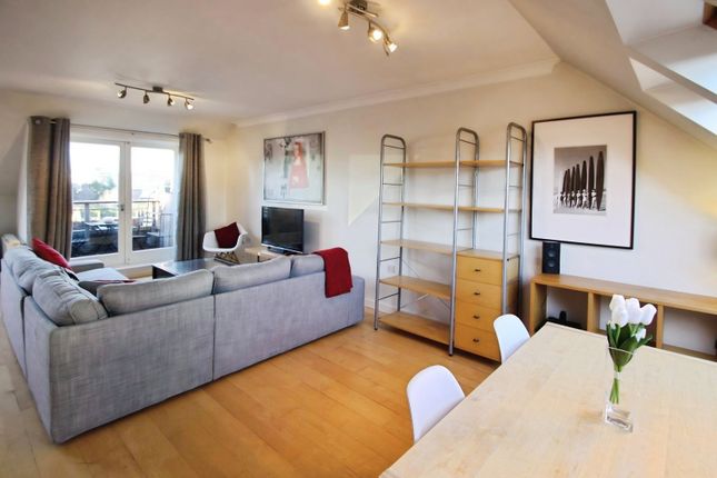 47, Turlow Court, West Yorkshire photo 3