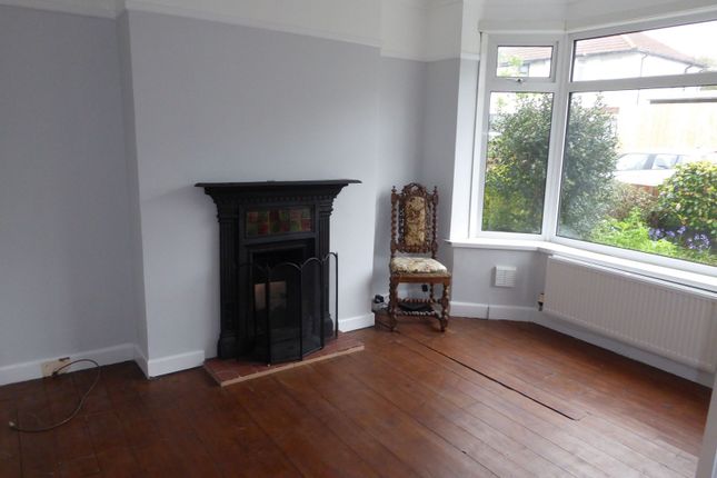 44, Mount Earl, Bridgend photo 3