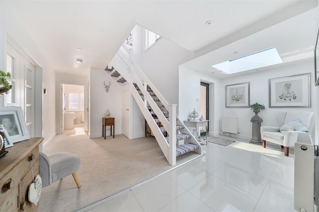 24, Montserrat Road, Lee-On-The-Solent photo 4