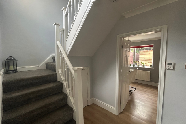 38, Stockdale Avenue, Redcar photo 2
