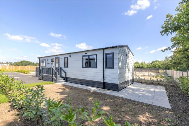 Mobile/park home for sale in Pampas Park, Hemsworth Lodge, The Street, Haddiscoe, Norfolk