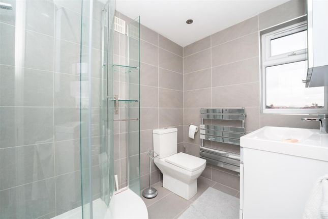 Semi-detached house for sale in Adelaide Road, Heston, Hounslow