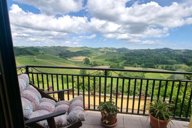Thumbnail Country house for sale in Via Moncucco, Mombercelli, Asti, Piedmont, Italy