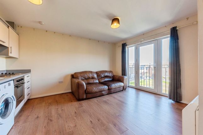 14, Cromford Court, Grantham photo 2