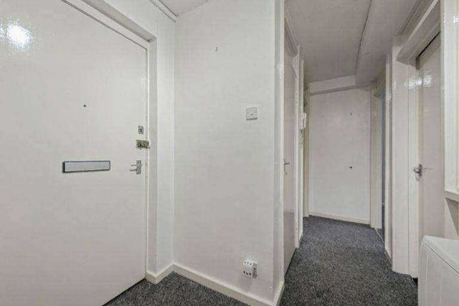 Flat 36, Benwell Close, Flat 36, Benwell Close, Newcastle upon Tyne photo 3