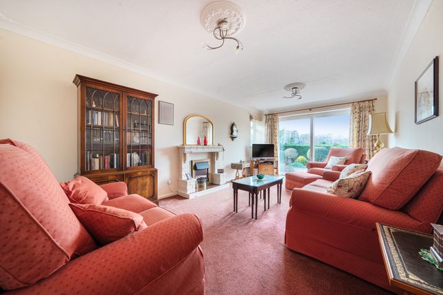 7, Cherrys Close, Bloxham photo 3
