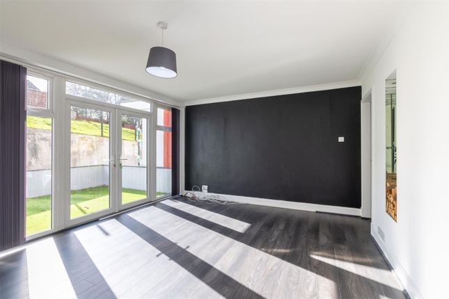 30, Pullar Terrace, Perth photo 2