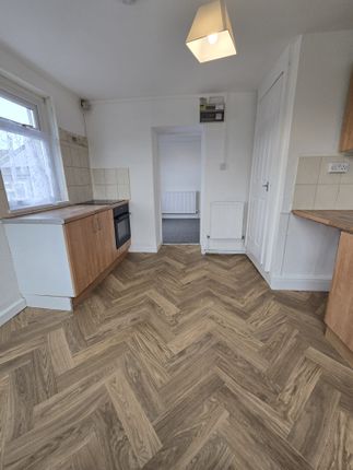 95a, Clase Road, Swansea photo 3