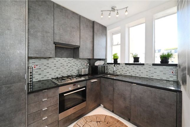 Flat 6, 18, Stanhope Terrace, London photo 3