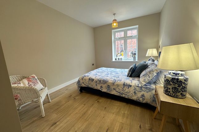 Flat for sale in Apartment 12, Whittle House, 19 Warwick Street