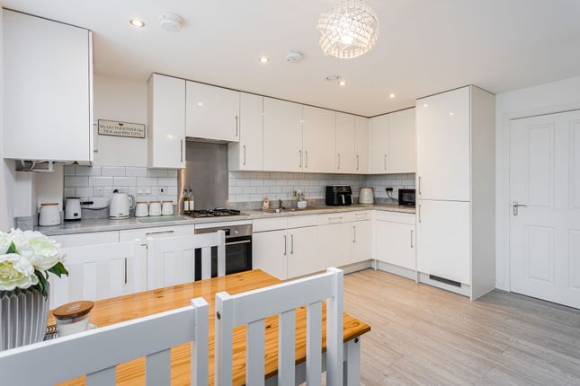 Flat for sale in Eames Way, Crawley