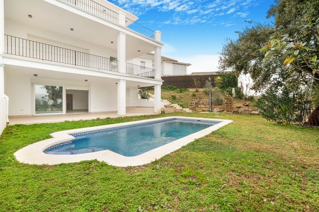 Semi-detached house for sale in La Mairena, Marbella East, Marbella