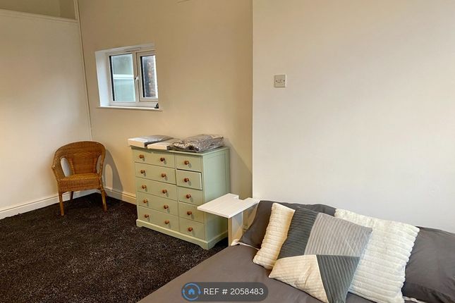 Flat to rent in Windsor Road, Levenshulme, Manchester